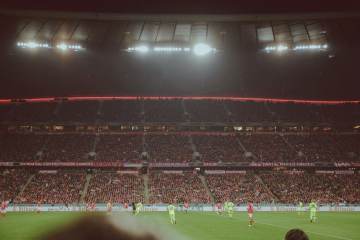 国际足联回应IFAB：恩博洛假摔毫无争议，VAR恢复了公平（配图示意）